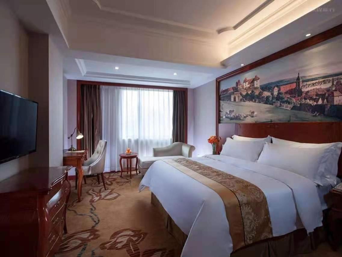 Vienna International Hotel Shaoguan Fengcailou Extérieur photo
