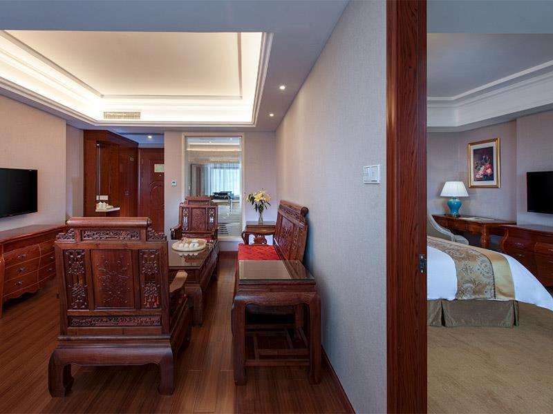 Vienna International Hotel Shaoguan Fengcailou Extérieur photo