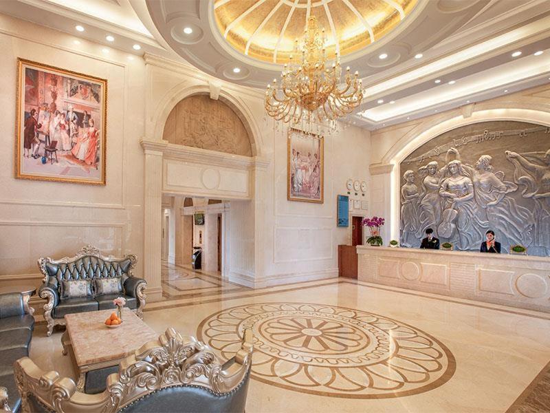 Vienna International Hotel Shaoguan Fengcailou Extérieur photo
